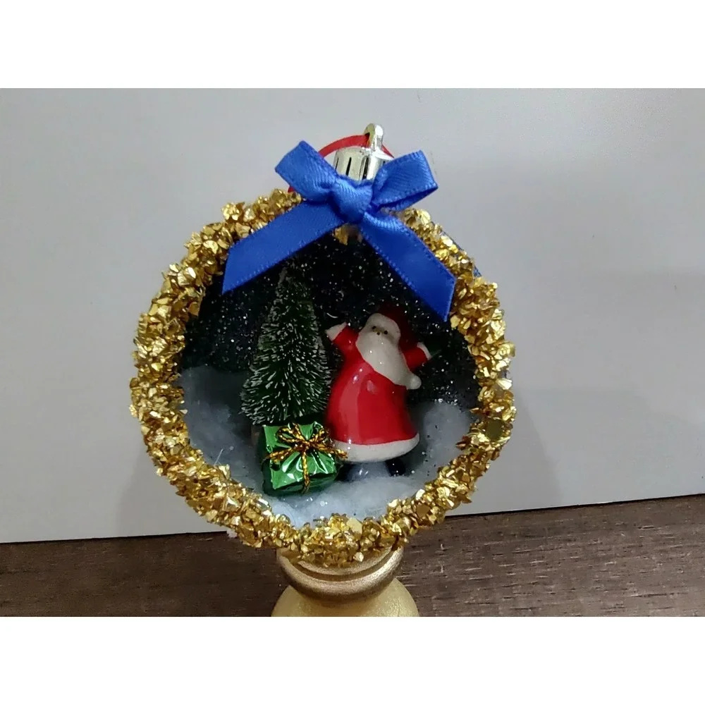 Santa Claus Christmas Ornament Handmade OOAK VTG Style Diorama Gold Glitter O7